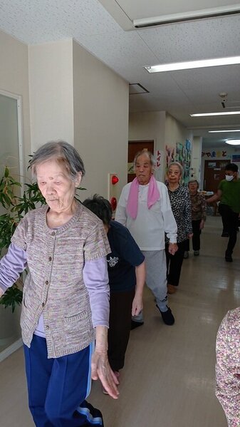 img1_364.jpg